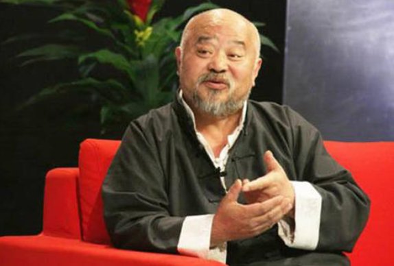 李琦现场道出大秘密,原来女儿不是亲生的,女儿听后说什么?