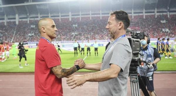 中超揭幕战广州德比2-2战平 这是咋情况?