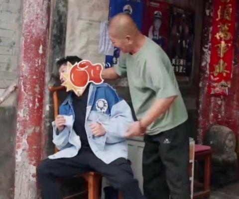 “拳王”邹市明被北京老大爷KO 网友：你大爷还是你大爷