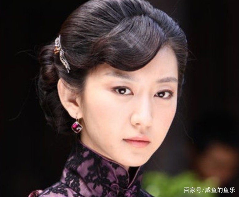 唐一菲开怼姚晨大获全胜，网友力挺底气十足，发六万红包谢粉丝，你如何看？