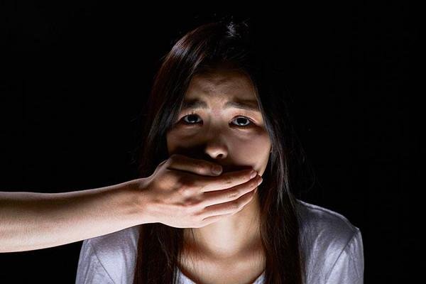 少女跳楼案件回顾：花季少女交友不慎遇害，竟从高楼跳下！ 后来怎样了？