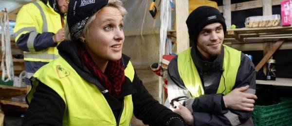 法国的黄马甲运动与普通的罢工游行有什么不同？