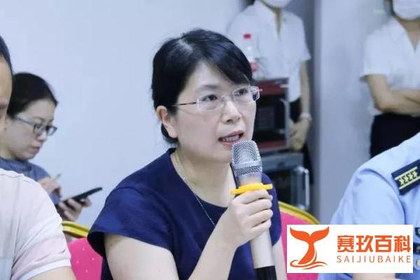 因“灵魂砍价”走红的女处长，转正了