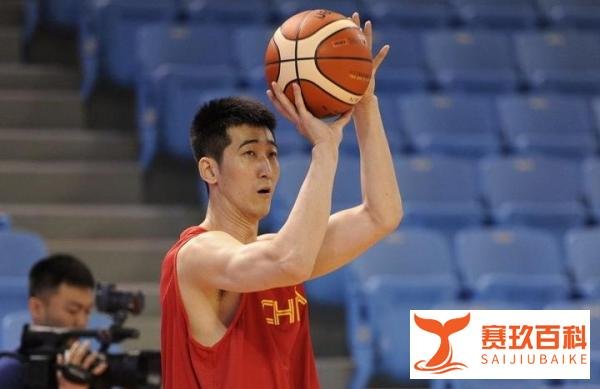 官宣！中国男篮首批裁员，辽宁一功臣率先离队！