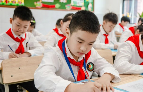 chuang拼音的汉字