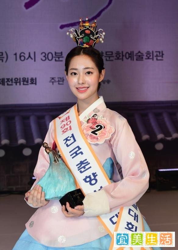 昨天韩国最高级别“传统美人”选美冠军诞生，网友：怎么那么眼熟？