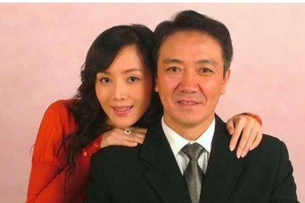 演员巍子的现任老婆