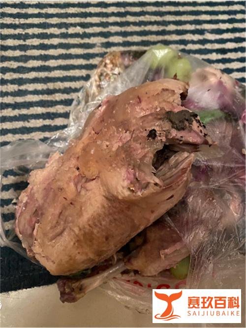尝一口就腹泻鸭，劣质猪肉，山寨粉丝等等，上海防疫礼包大跌眼镜