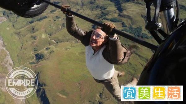 阿汤哥63岁高空扒飞机！《碟8》三天破1.34亿，端午档成好莱坞标杆