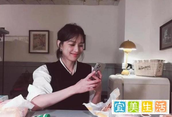 《爱情公寓》关谷神奇近照曝光，胡子拉碴胖了一圈，与林宛瑜相比天壤之别