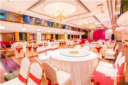 成都黄大师爱心酒店婚宴价格