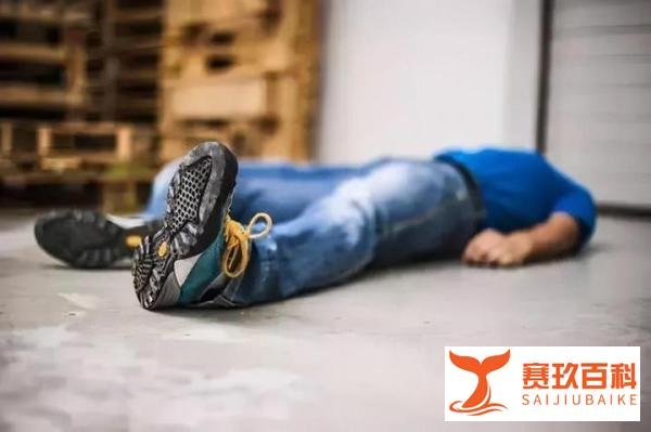 21岁大学生彻夜直播后猝死,公司:跟我们没有关系,无雇佣关系!