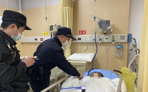 女孩不堪养三个弟妹轻生 妇联介入 这是咋情况？