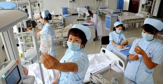 医院要求医生护士找5人住院不然扣工资，还破坏记者的录像器材！