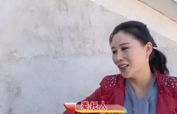 已婚男上司爱上小11岁女下属，26年后结婚，养大她的儿子后终被甩