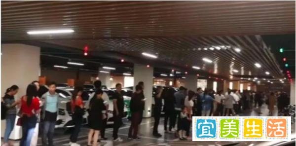 刷屏！深圳龙华第一豪宅，全体业主集体请愿退房！发生了什么？