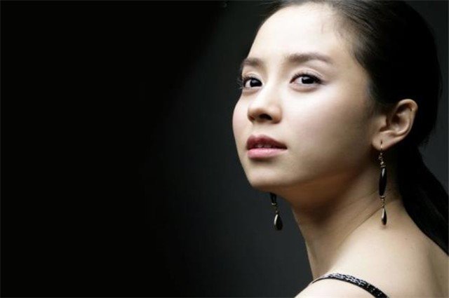 车银优素颜和化妆完全没差别,还有哪位明星也是这样?