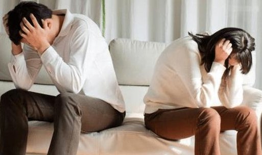 单身丈母娘和女婿女儿住一起生活有啥弊病