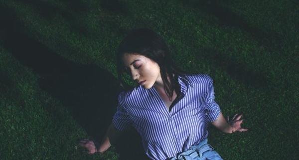 “怀孕快三个月发现男友隐瞒婚史”：都没结婚，快分手，及时止损