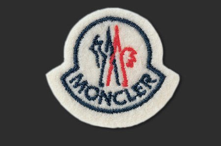 moncler怎么发音啊？