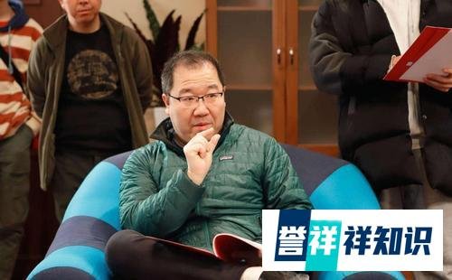 陈佩斯重回央视似旧仇已忘,与郭德纲平起平坐金牌喜剧班,网友:有看头了