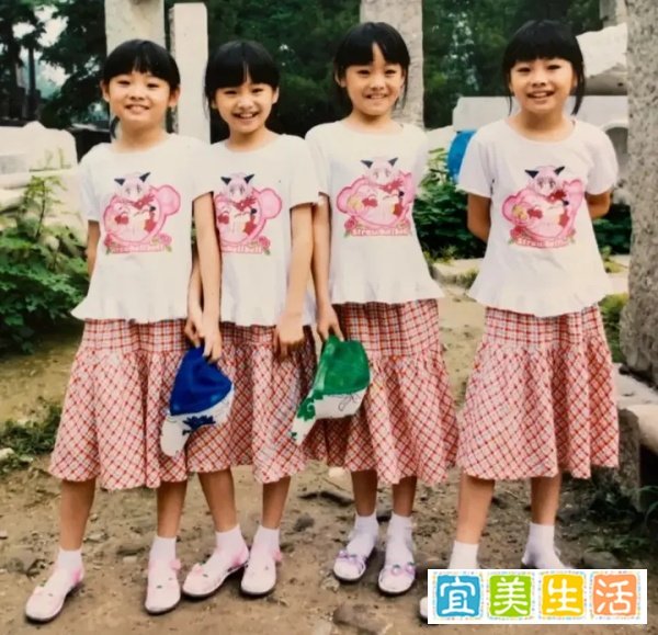 南京最美四胞胎颜值曝光:25年共用一张脸,同时考进世界名校,如今被谢霆锋选中……