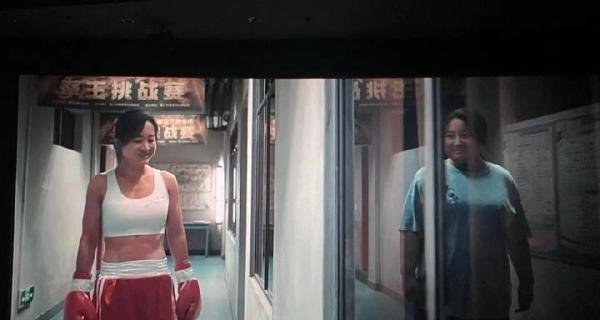 上映两天破7亿，看贾玲新片演出真实人生《热辣滚烫》好笑好哭！