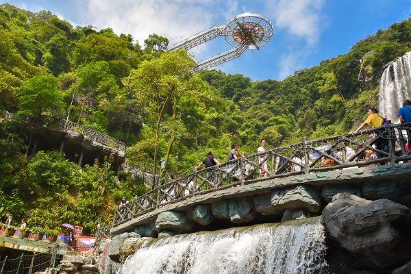 有关旅游的诗句