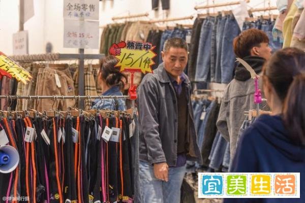 广州不起眼的老街,竟是中国最大童装集散地,衣服10元一件随便挑