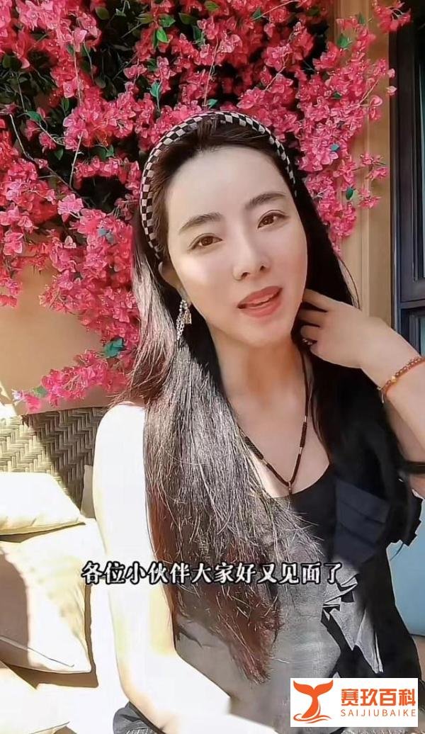 36岁李思思度假结束回京，剪短发身材丰腴，疑似怀三胎退居幕后