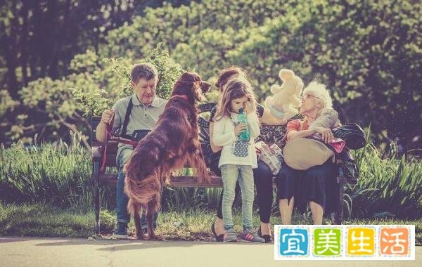 母亲绑着两孩子轻生,男方家属发声,家庭矛盾如何化解?