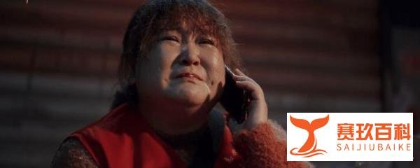 《穿过寒冬拥抱你》排片量居头名，官博送大礼，朱一龙再度上热搜