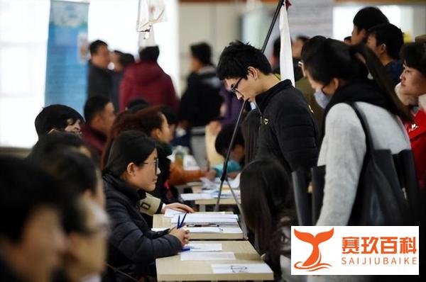 员工月薪6千跳槽被索赔百万，法院：违反竞业限制，赔偿5万元！