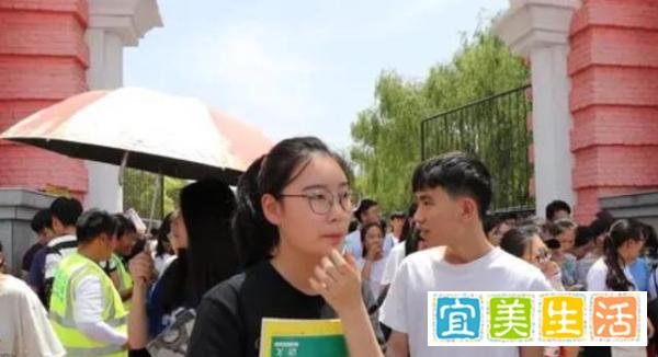 北京高考数学,难哭了学生,却惹无数网友的争议!