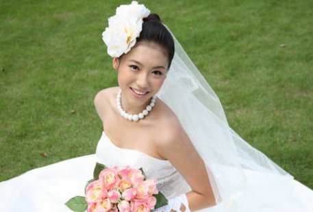 易建联妻子荆灵是哪里人