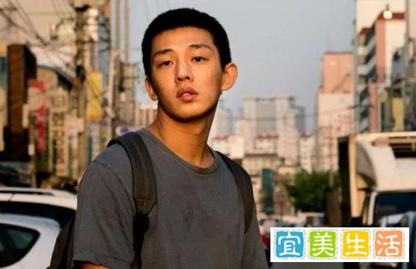 刘亚仁再改口，自曝涉毒有苦衷？拿抑郁症当借口，被粉丝看不起