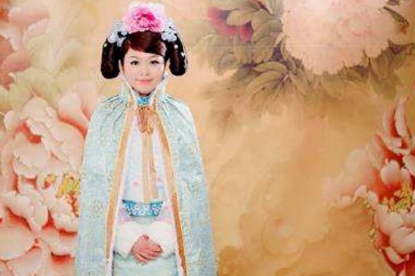 博主“蒙淇淇77”,她到底是谁呢?