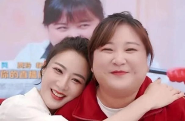 薇娅发长文谈《李焕英》，她说的是实话还是在贾玲“拉票”？