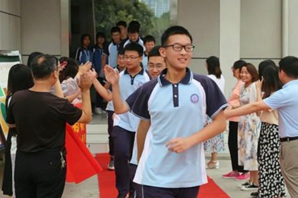 郑州19中分校叫什么