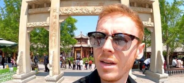 英国小哥在中国的五一假期 这是咋情况？