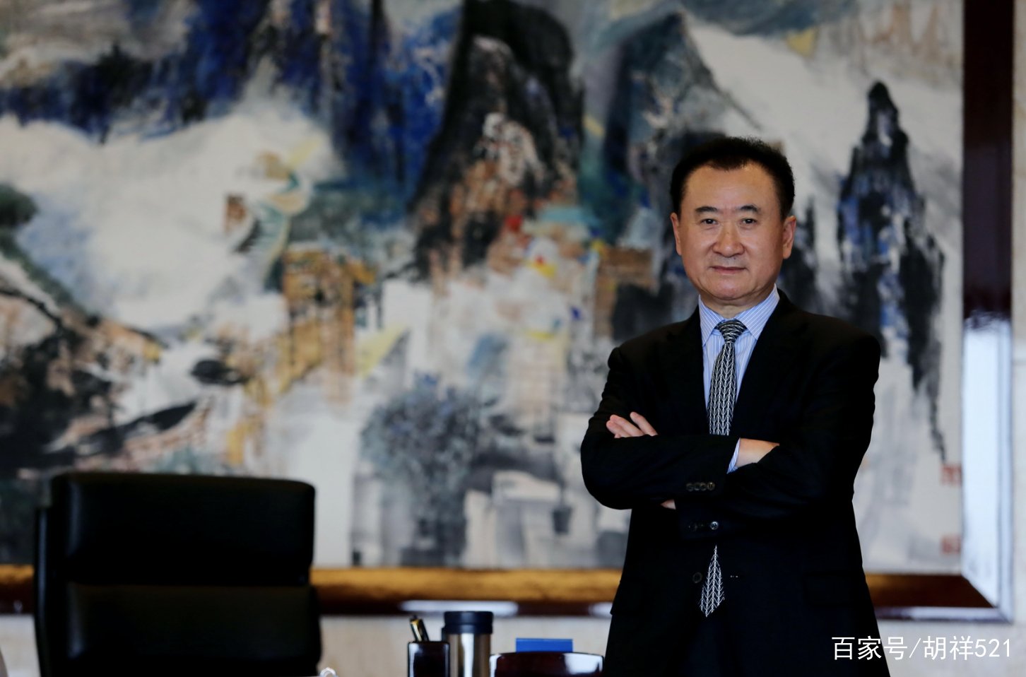 王健林旗下AMC院线暴涨300%，造成此现象的原因是什么？