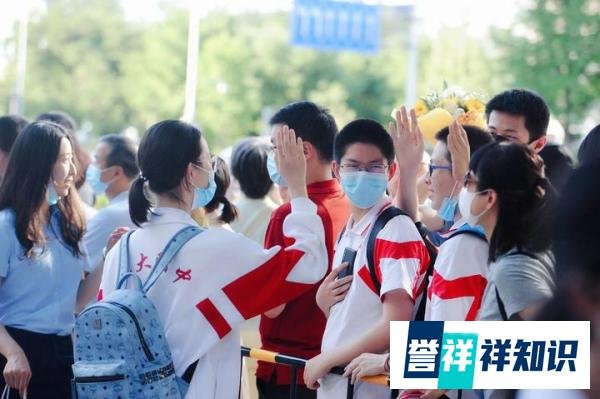 男孩查分显示全省前31名，曾被清华大学录取，而后选择退学！