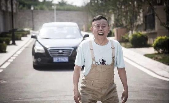 潘长江卖酒又翻车,自称灌醉茅台公司董事长拿到便宜酒,茅台对此是何回应?