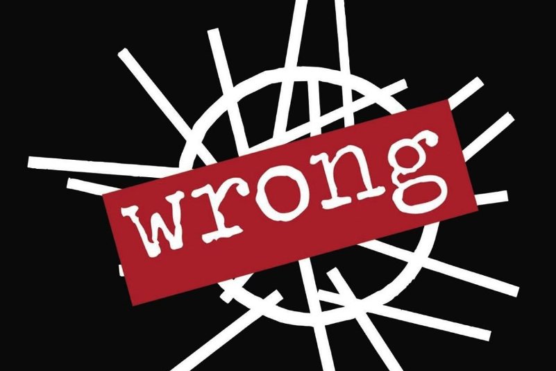 wrong something和something wrong的区别是什么？