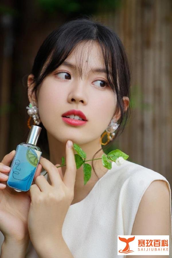 别人的前妻，31岁长这样，少女感满满