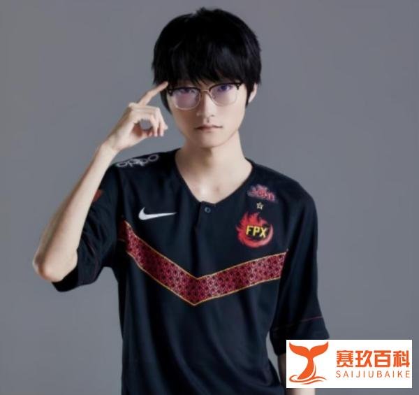 热搜鬼才小天？前脚“出走”FPX，后脚又“回归”FPX！
