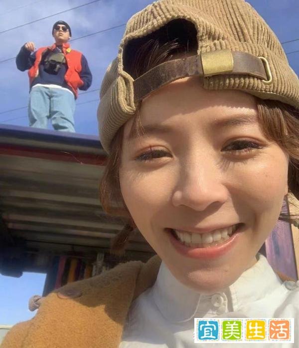 32岁05超女黄雅莉自曝领证，老公是初恋，相恋16年异地13年