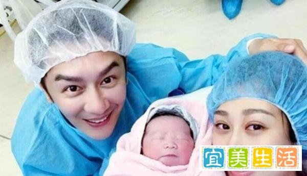 郭碧婷生产照曝光,向佐贴心陪伴,生下千亿女儿顺产还是剖宫产