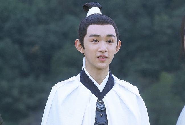 《雪中悍刀行》中徐龙象为什么叫徐黄蛮儿？