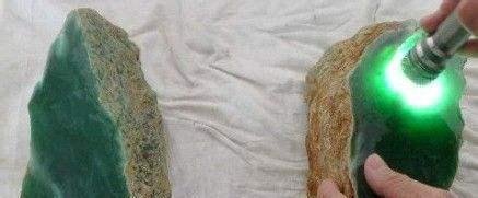 翡翠原石怎样从皮色开到满绿